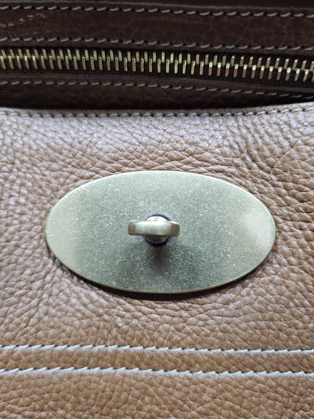 Baywater Classic Brown Leather Tote Bag with Gold Turn-Lock - Picture 13 of 16